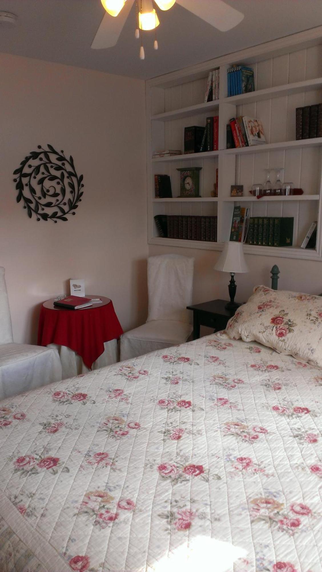 Bed and Breakfast A Li'L Bit Of Eden Niagara-on-the-Lake Pokoj fotografie